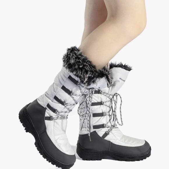 NWT Dream Pairs Maine Winter boots grey / taupe excellent Size 9 - Picture 2 of 12